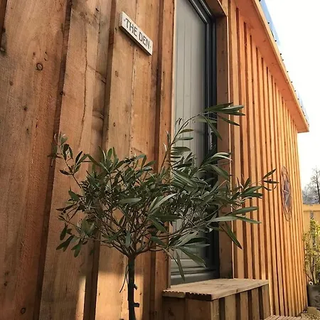The Den - Your Cosy Sleepover Space Saint Fillans Exterior photo